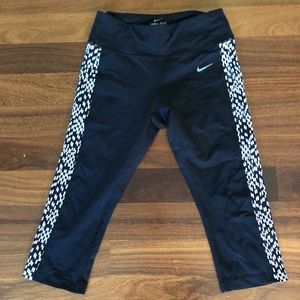 Nike workout capris